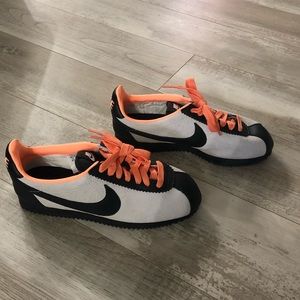 NIB Wmn Sz 6.5 Custom Nike ID Cortez